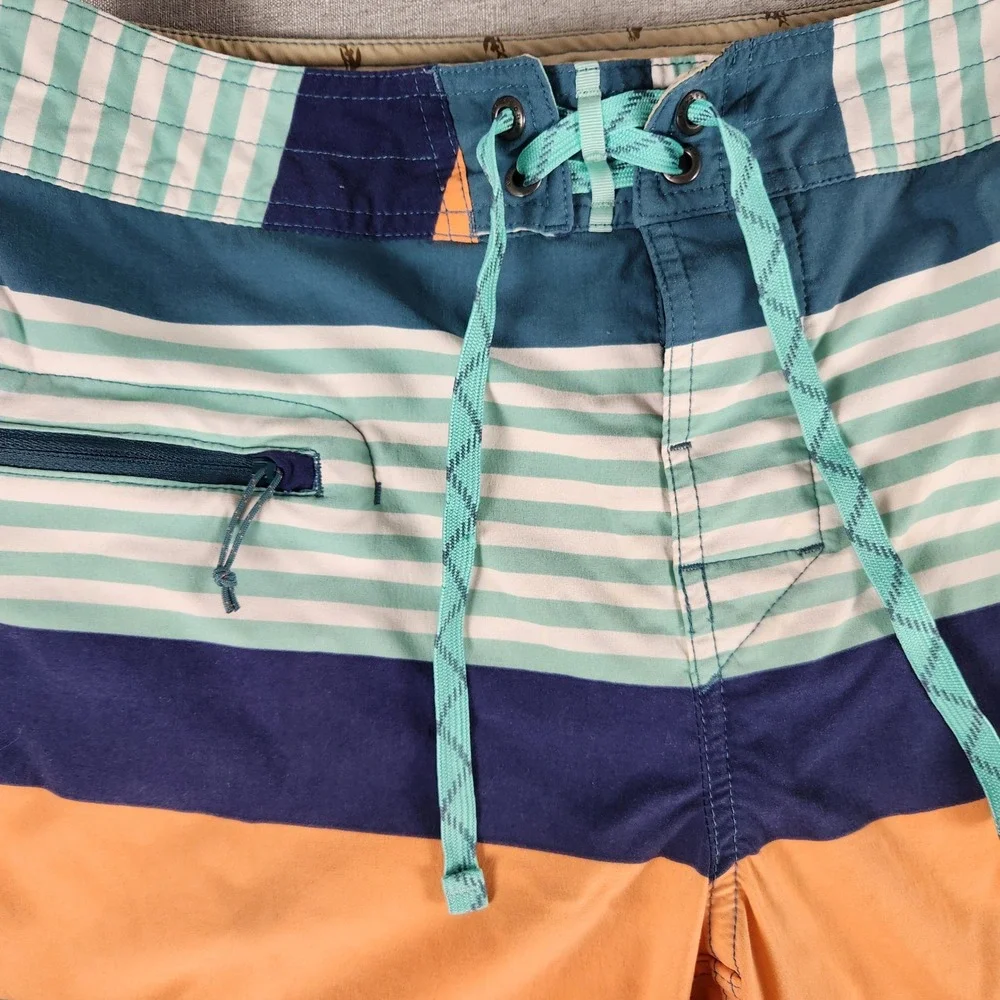 VTG Patagonia Men's 31W Wavefarer Board Shorts Swim Trunks Striped Multicolor